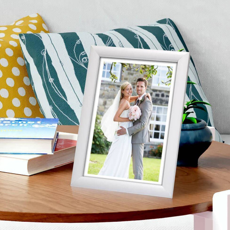 Biała ramka drewniana na zdjęcia EKO 1 13x18 cm