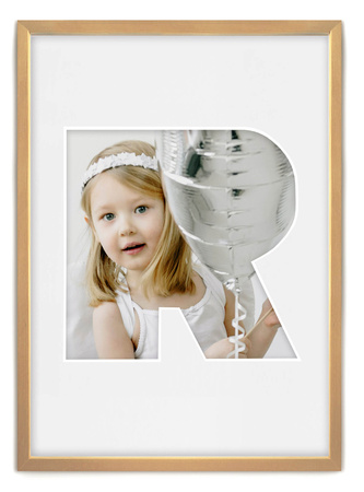 Ramka na zdjęcia LITERKA "R" 21x30 cm jasne drewno z białym passe partout