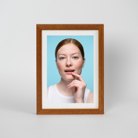 Jasno brązowa ramka drewniana PINIA 10 - 13x18 cm