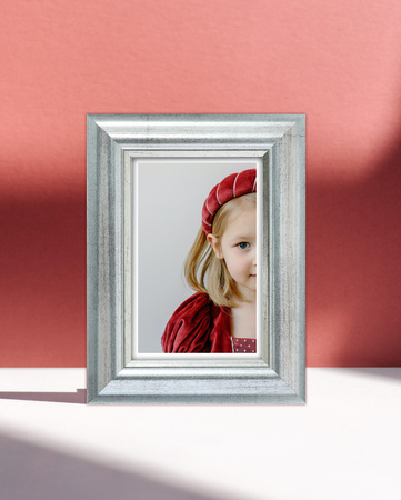 Ramka drewniana na zdjęcia DRL N S 28x35 cm