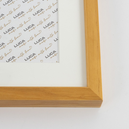 Brązowa ramka drewniana z Passe Partout AGA W 0N - 24x30 (18x24)