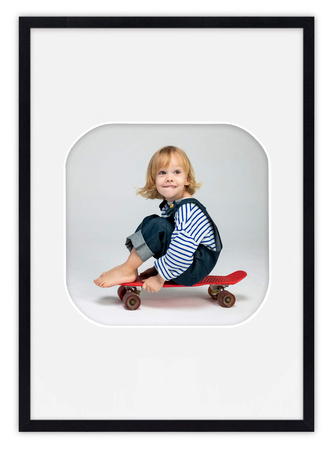 Ramka na zdjęcia CYFERKA "0" 21x30 cm czarna z białym passe partout