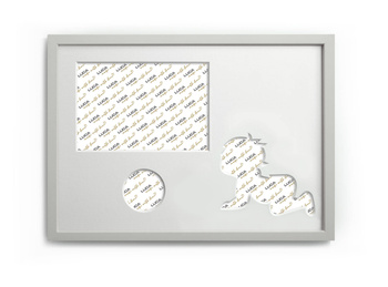 Ramka na zdjęcia do pokoju dziecięcego 21x30 cm biała z białym passe partout