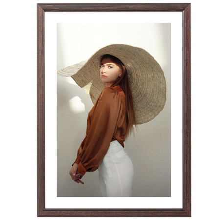 Ciemnobrązowa ramka drewniana DRWA 44 24x30 cm