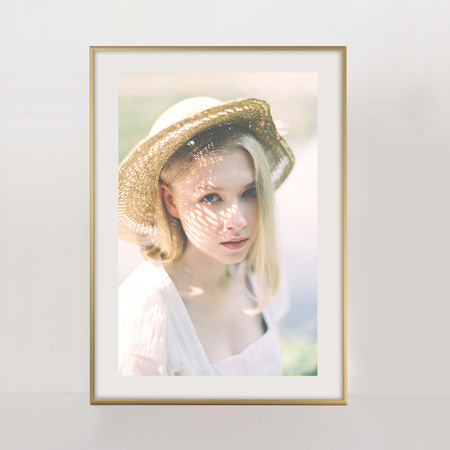 Złota ramka aluminiowa na zdjęcia Royall 50x70 cm