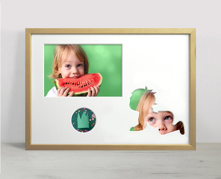 Ramka na zdjęcia do pokoju dziecięcego 21x30 cm jasne drewno z białym passe partout