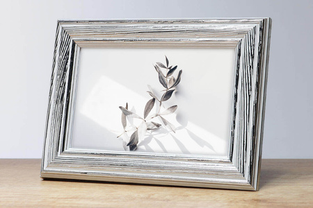 Ramka drewniana na zdjęcia DRL F 1S 25x38 cm