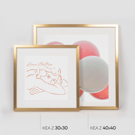 Złota kwadratowa ramka na zdjęcie KEA Z 30x30 cm