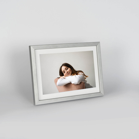 Srebrna ramka drewniana na zdjęcia PINIA S 15x21 cm