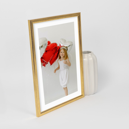 Złota ramka drewniana na zdjęcia EKO Z4 21x30 cm