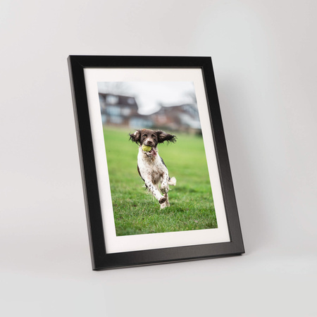 Czarna ramka na zdjęcia HEN 2 21x30 cm