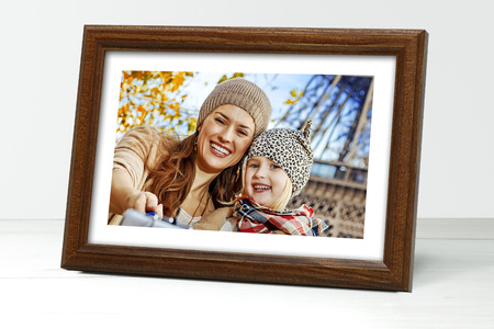 Brązowa ramka drewniana DRWA 4 5x7 cm