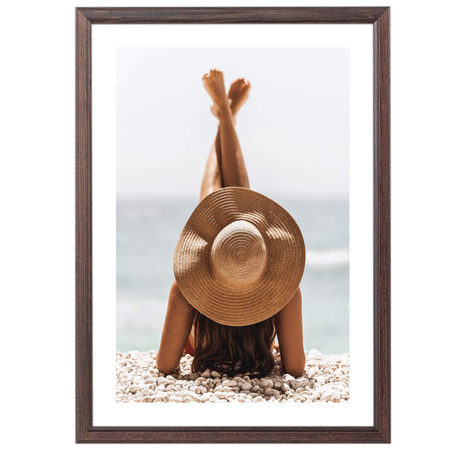 Ciemnobrązowa ramka drewniana DRWA 44 25x38 cm