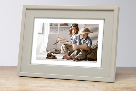 Ramka drewniana na zdjęcia DRL M 04 28x35 cm