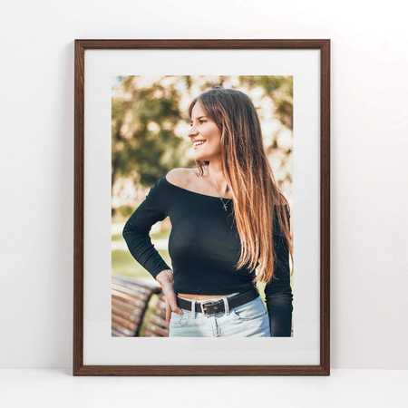 Brązowa ramka drewniana DRWA 4 30x40 cm