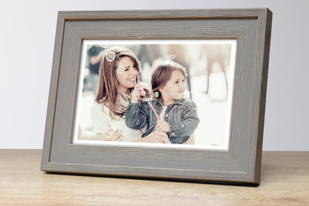 Ramka drewniana na zdjęcia DRL M 03S 18x24 cm