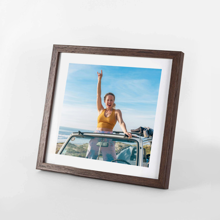 Ramka na zdjęcia 30x30 cm w brązowym kolorze FDM 6