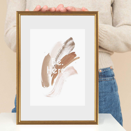 Złota ramka drewniana na zdjęcia DRWA FZ 25x38 cm