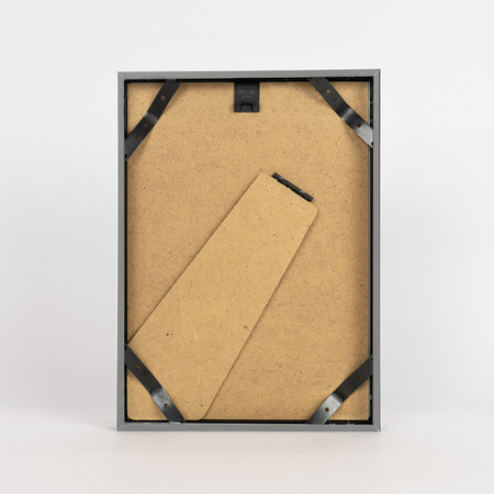 Srebrna ramka aluminiowa na zdjęcia Royall 15x21 cm