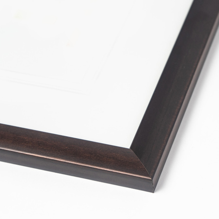 Ramka drewniana brązowa EXT 4N - 24x30 cm
