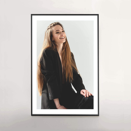 Czarna ramka aluminiowa na zdjęcia Royall 62x93 cm