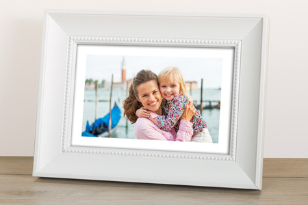 Ramka drewniana na zdjęcia DRZ N 1 40x50 cm