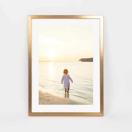 Złota ramka na zdjęcie KEA Z 30x40 cm