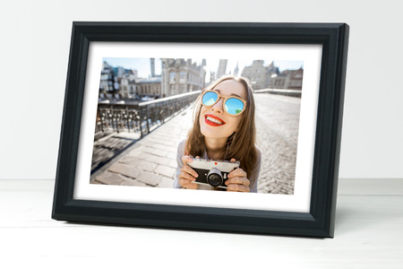 Czarna ramka drewniana DRWA 2 13x18 cm