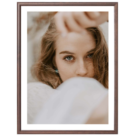 Ciemnobrązowa ramka drewniana DRWA 44 40x50 cm
