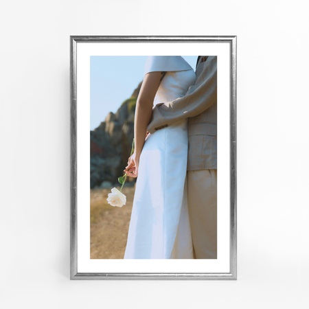 Srebrna ramka drewniana na zdjęcia EKO S2 30x45 cm