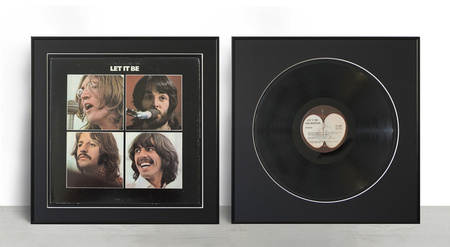 Czarna ramka na płytę winylową o rozmiarze 40x40 cm