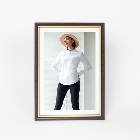 Brązowa ramka drewniana ze złotym paskiem DRI CL 421x30 cm