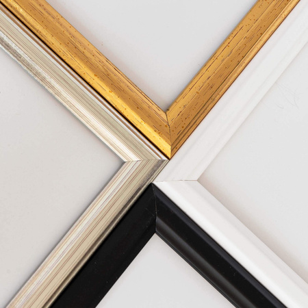 Złota ramka drewniana na zdjęcia DRWA FZ 20x20 cm