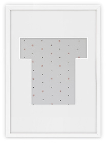 Ramka na zdjęcia LITERKA "T" 21x30 cm biała z białym passe partout