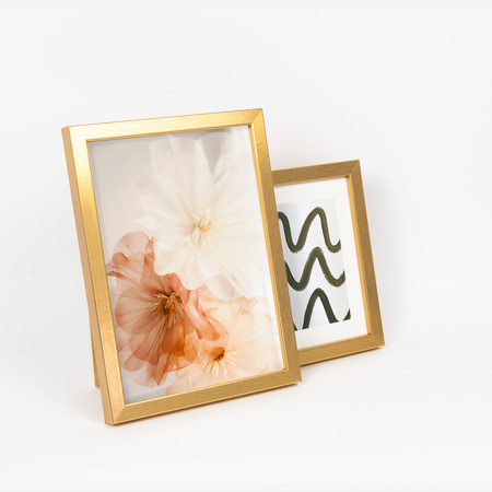 Złota ramka na zdjęcieKEA Z 15x21 cm