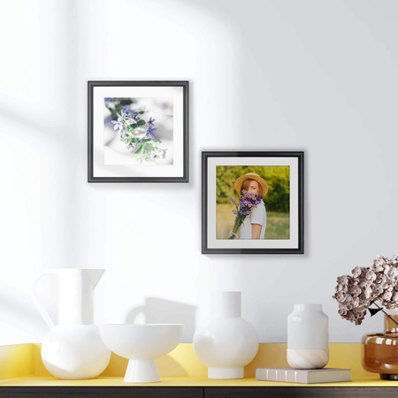 Czarna ramka drewniana DRWA 2 25x25 cm