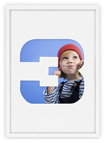 Ramka na zdjęcia CYFERKA "3" 21x30 cm biała z białym passe partout