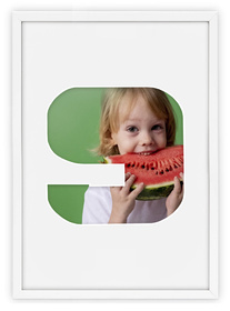 Ramka na zdjęcia CYFERKA "9" 21x30 cm biała z białym passe partout