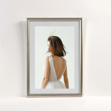 Srebrna ramka drewniana na zdjęcia DRWA FS 21x30 cm