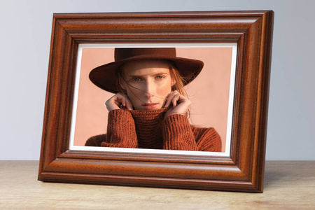 Ramka drewniana na zdjęcia DRL F 03 30x45 cm