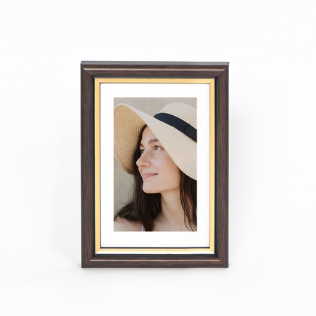 Brązowa ramka drewniana ze złotym paskiem DRI CL 4 10x15 cm
