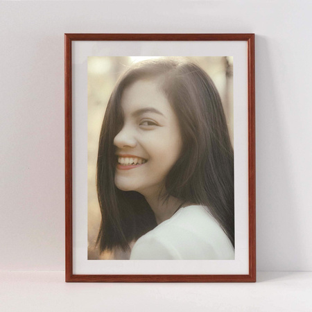 Pakiet 5 szt. ramek drewnianych na zdjęcia kolor mahoń DRWA 5 30x40 cm