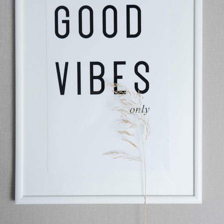 Biała ramka drewniana na zdjęcia EKO 1 25x38 cm