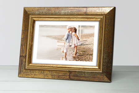 Ramka drewniana złota DRZ C Z1 13x18 cm