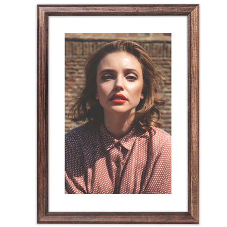 Ciemnobrązowa ramka drewniana DRWA 44 5x7 cm