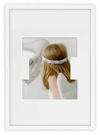 Ramka na zdjęcia LITERKA "I" 21x30 cm biała z białym passe partout