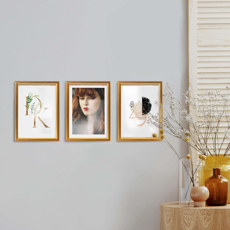 Złota ramka drewniana na zdjęcia DRWA FZ 18x24 cm