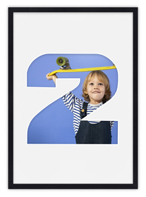 Ramka na zdjęcia CYFERKA "2" 21x30 cm czarna z białym passe partout
