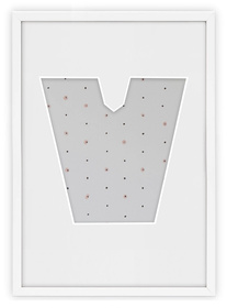 Ramka na zdjęcia LITERKA "V" 21x30 cm biała z białym passe partout