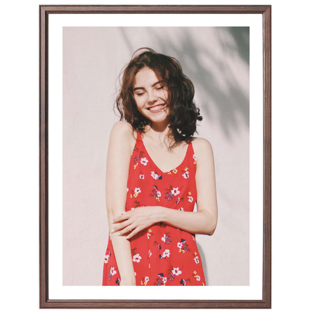 Ciemnobrązowa ramka drewniana DRWA 44 30x40 cm
